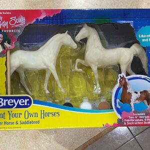 Breyer Paint Your Own Horses - Quarter Horse & Saddlebred Paint & Play Kit NIB